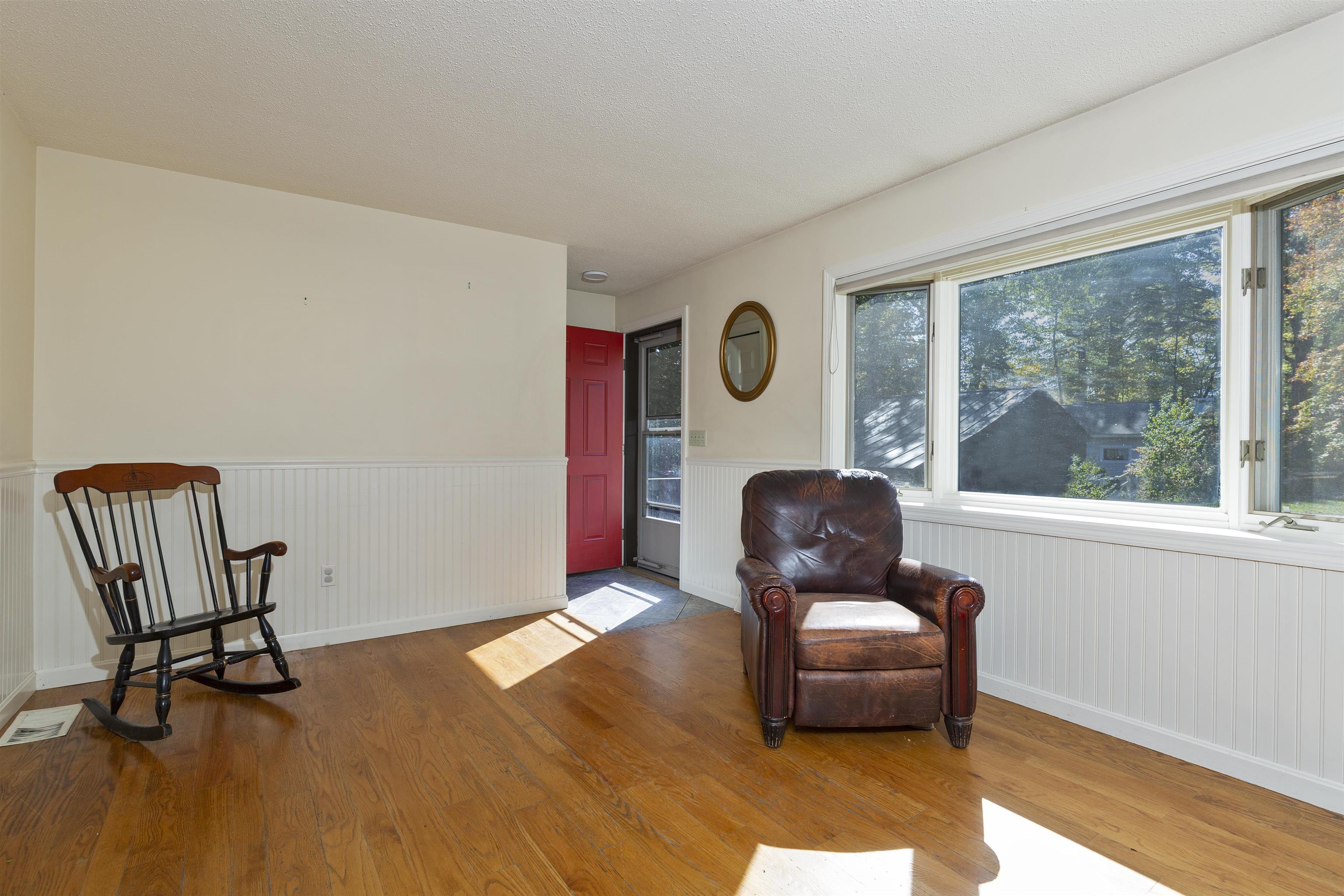 Lebanon, New Hampshire, 03755, United States, 3 Bedrooms Bedrooms, ,2 BathroomsBathrooms,Residential,For Sale,1962612