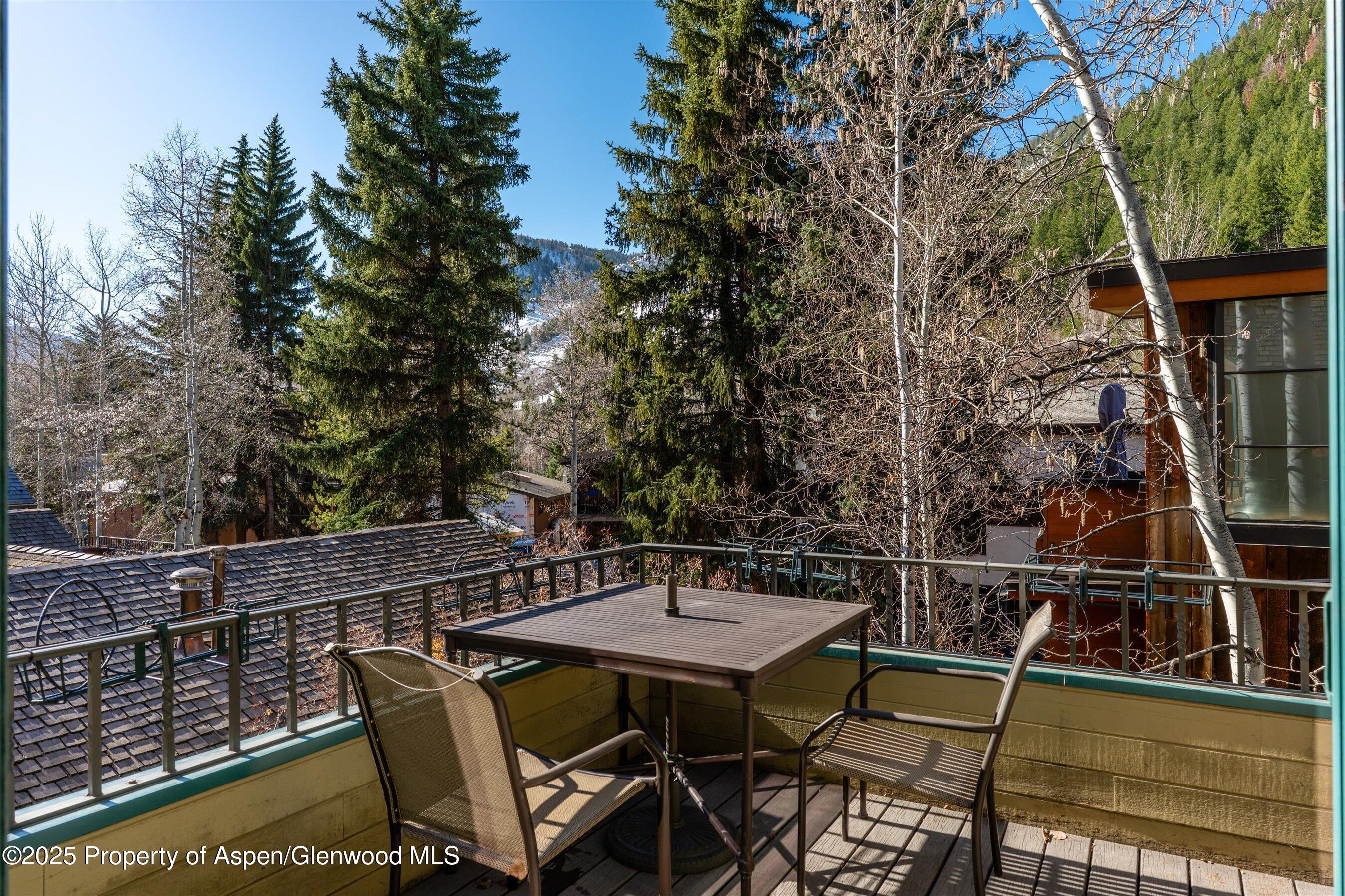 Aspen, Colorado, 81611, United States, 3 Bedrooms Bedrooms, ,4 BathroomsBathrooms,Residential,For Sale,1779623