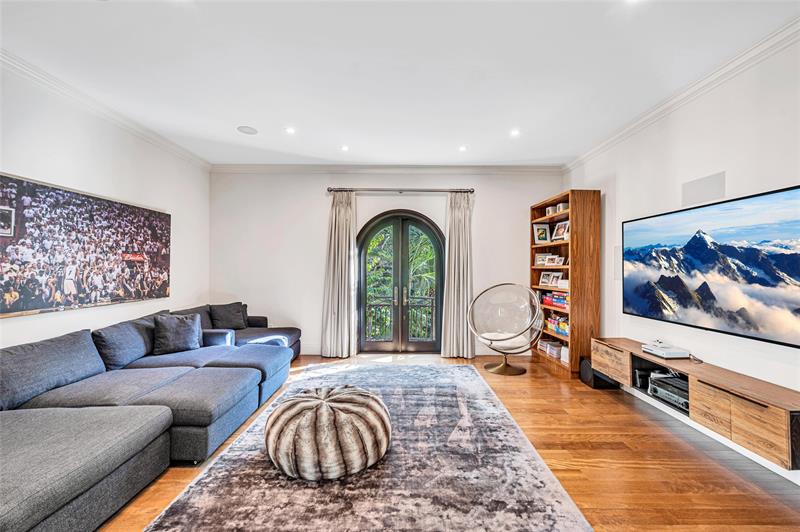 Miami, Florida, 33143, United States, 8 Bedrooms Bedrooms, ,10 BathroomsBathrooms,Residential,For Sale,1989350