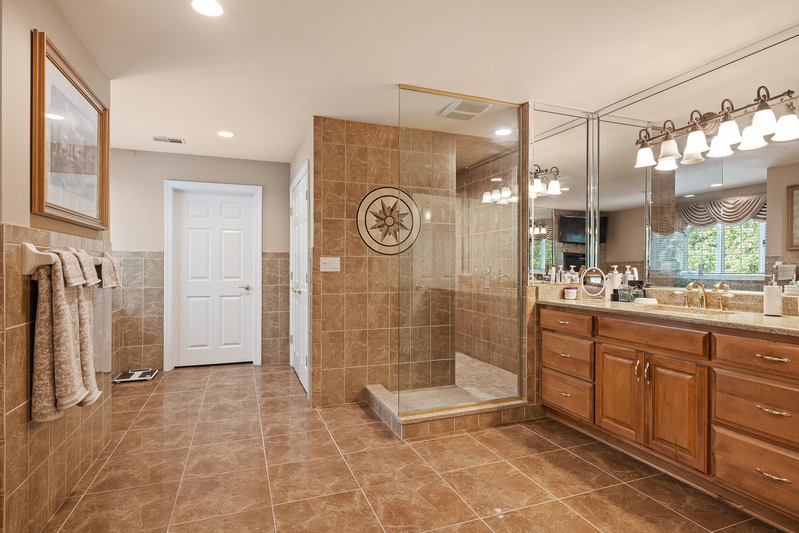 Homer Glen, Illinois, 60491, United States, 4 Bedrooms Bedrooms, ,5 BathroomsBathrooms,Residential,For Sale,1940252