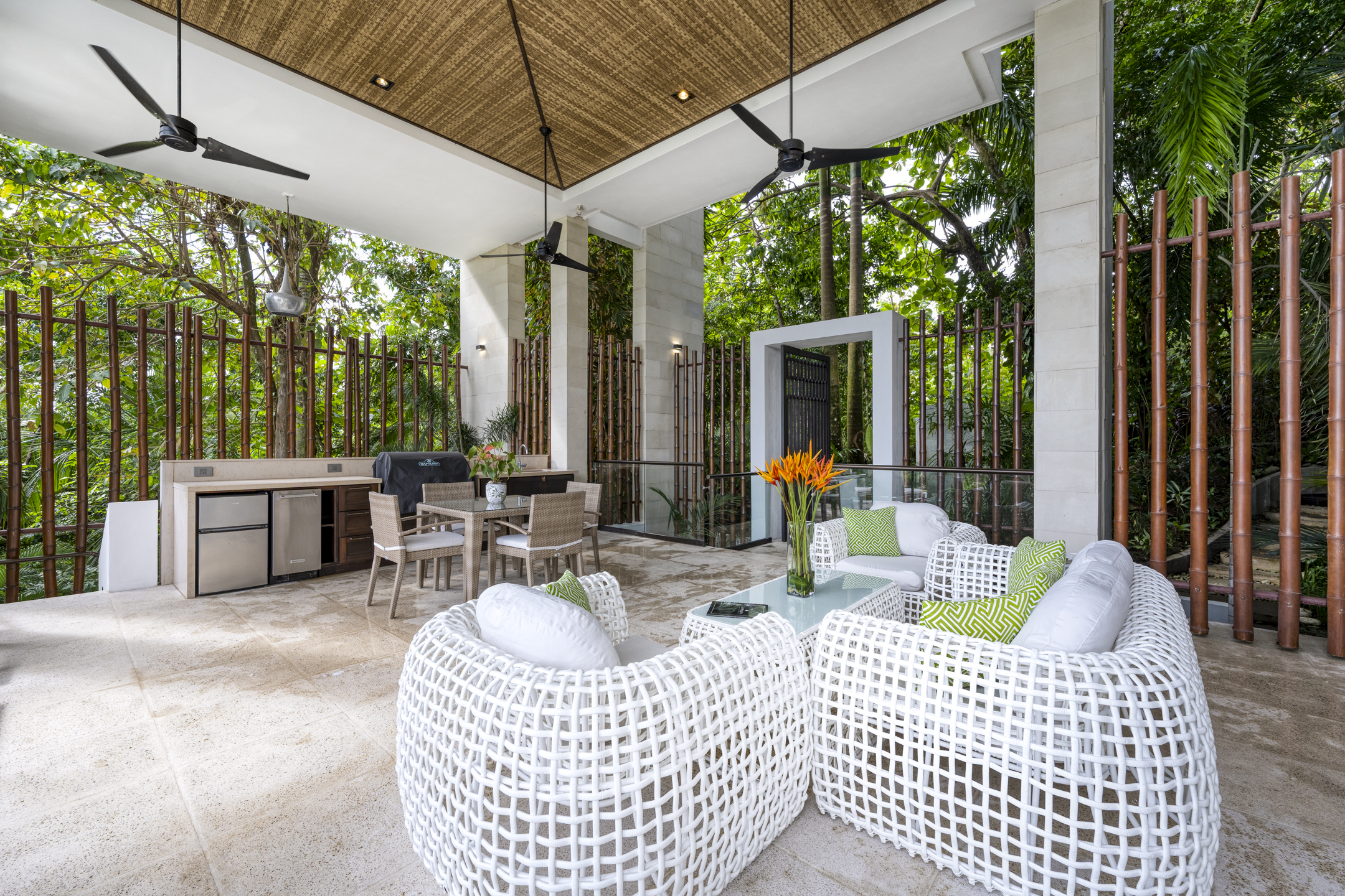 Manuel Antonio, Puntarenas, CR, 4 Bedrooms Bedrooms, ,6 BathroomsBathrooms,Residential,For Sale,1877322