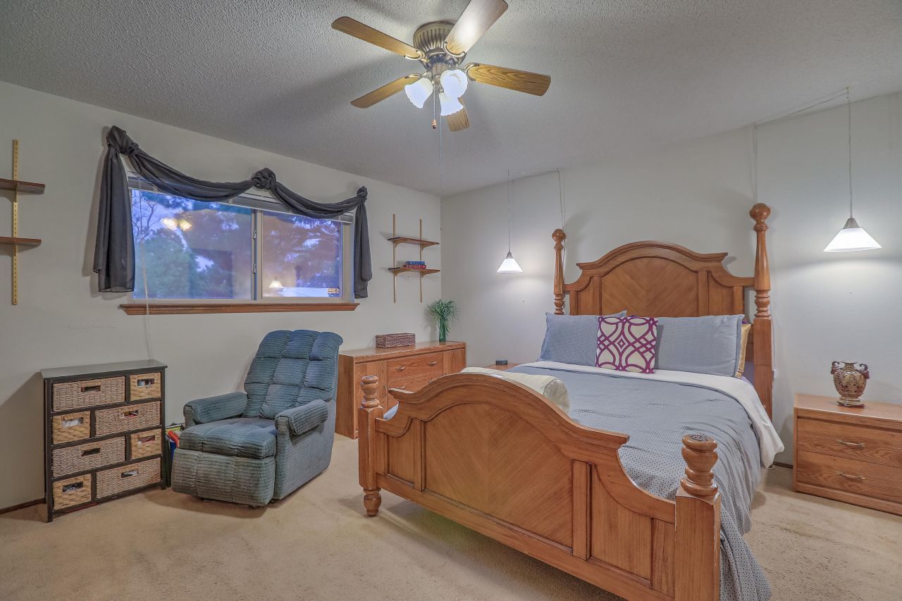 Albuquerque, New Mexico, 87109, United States, 4 Bedrooms Bedrooms, ,3 BathroomsBathrooms,Residential,For Sale,1940496