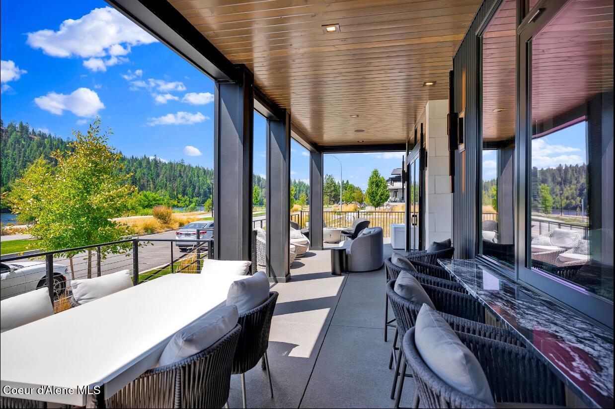 Coeur D'alene, Idaho, 83814, United States, 4 Bedrooms Bedrooms, ,4 BathroomsBathrooms,Residential,For Sale,1927385