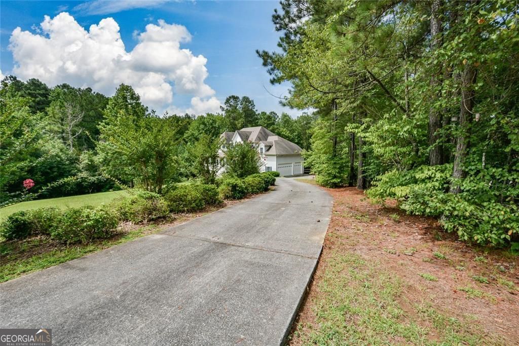Dallas, Georgia, 30132, United States, 4 Bedrooms Bedrooms, ,5 BathroomsBathrooms,Residential,For Sale,1914851