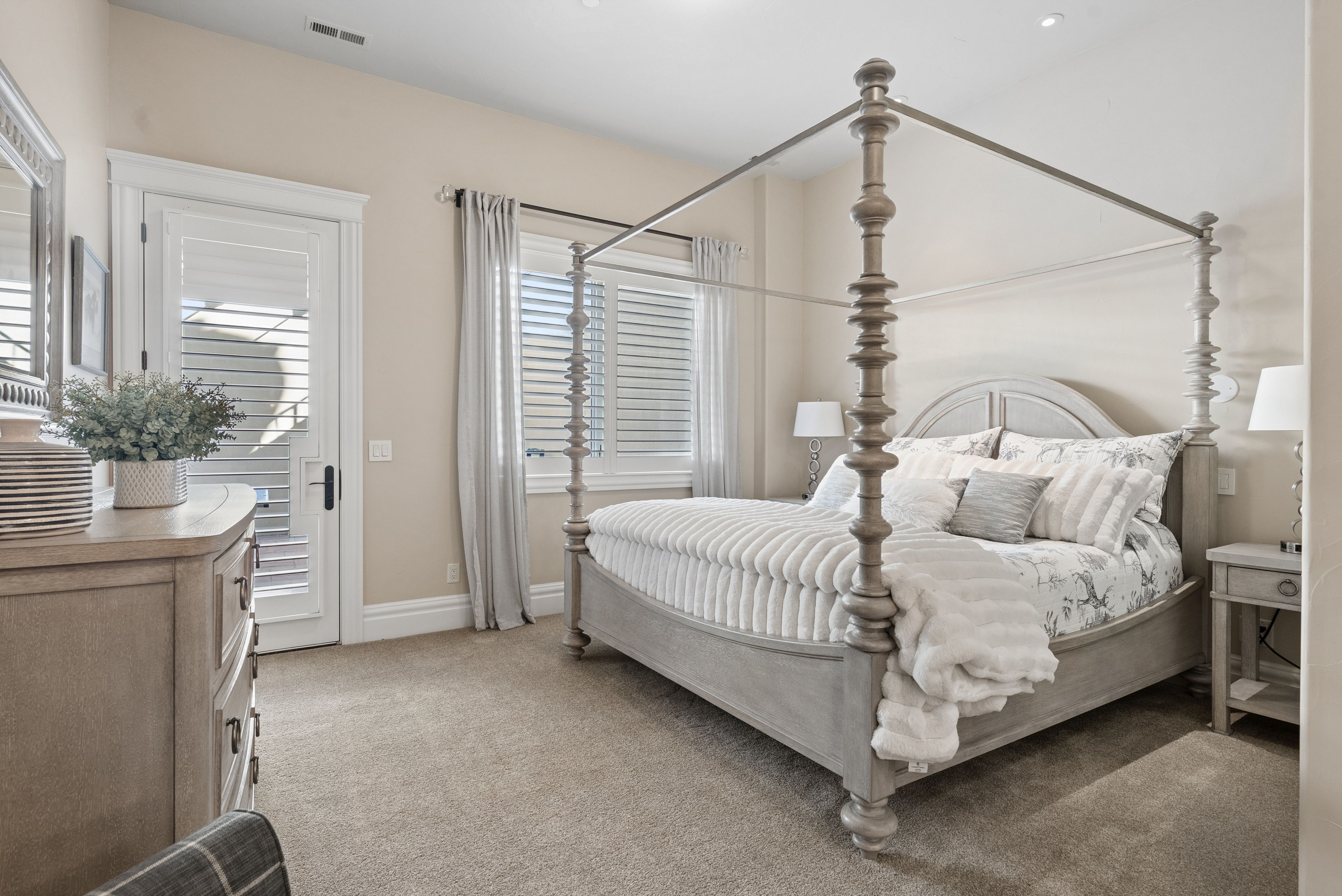 Extraordinary legacy estate on 2.59 private acres in Cathedral Pines - 物件實景