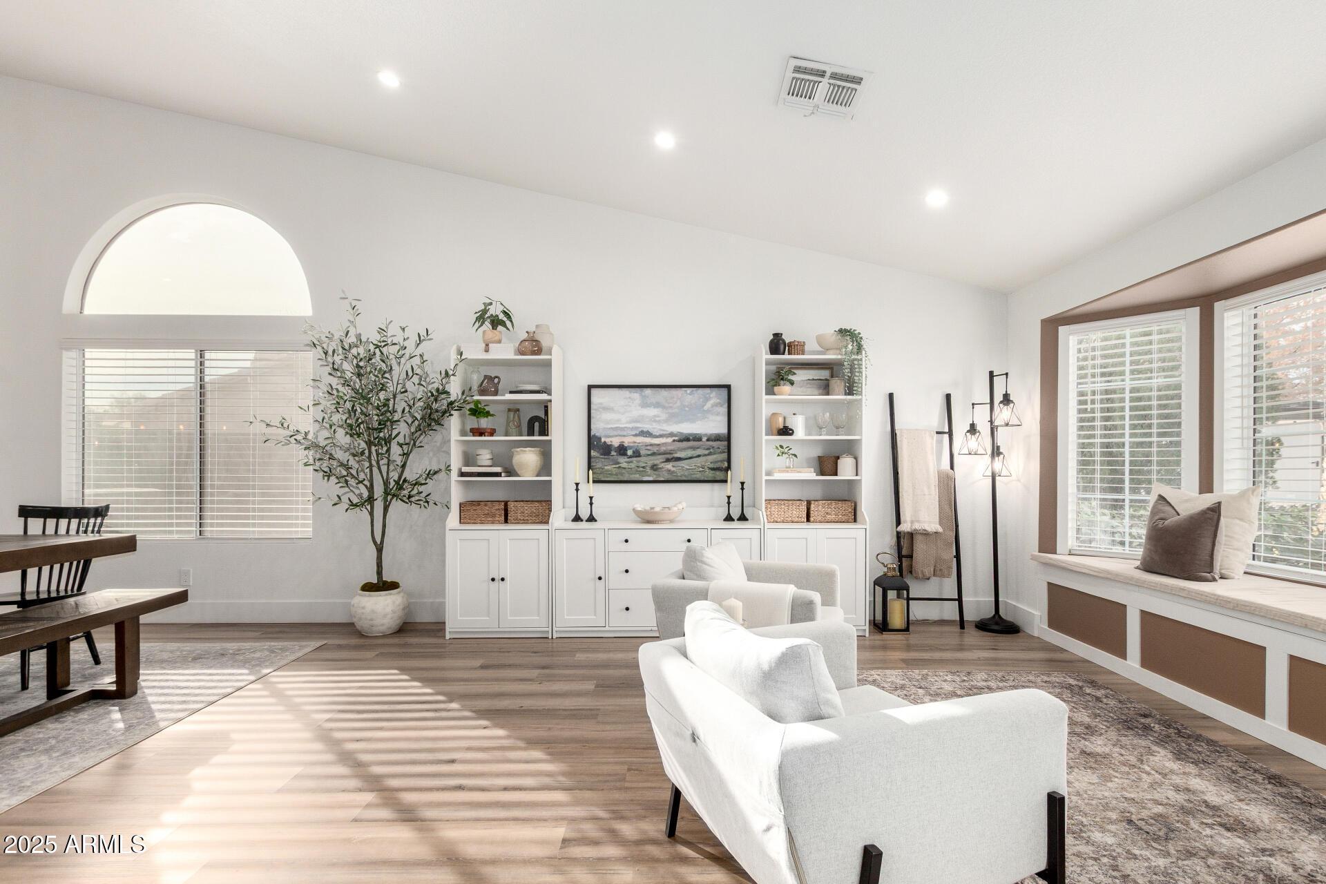 Peoria, Arizona, 85382, United States, 3 Bedrooms Bedrooms, ,2 BathroomsBathrooms,Residential,For Sale,2006297