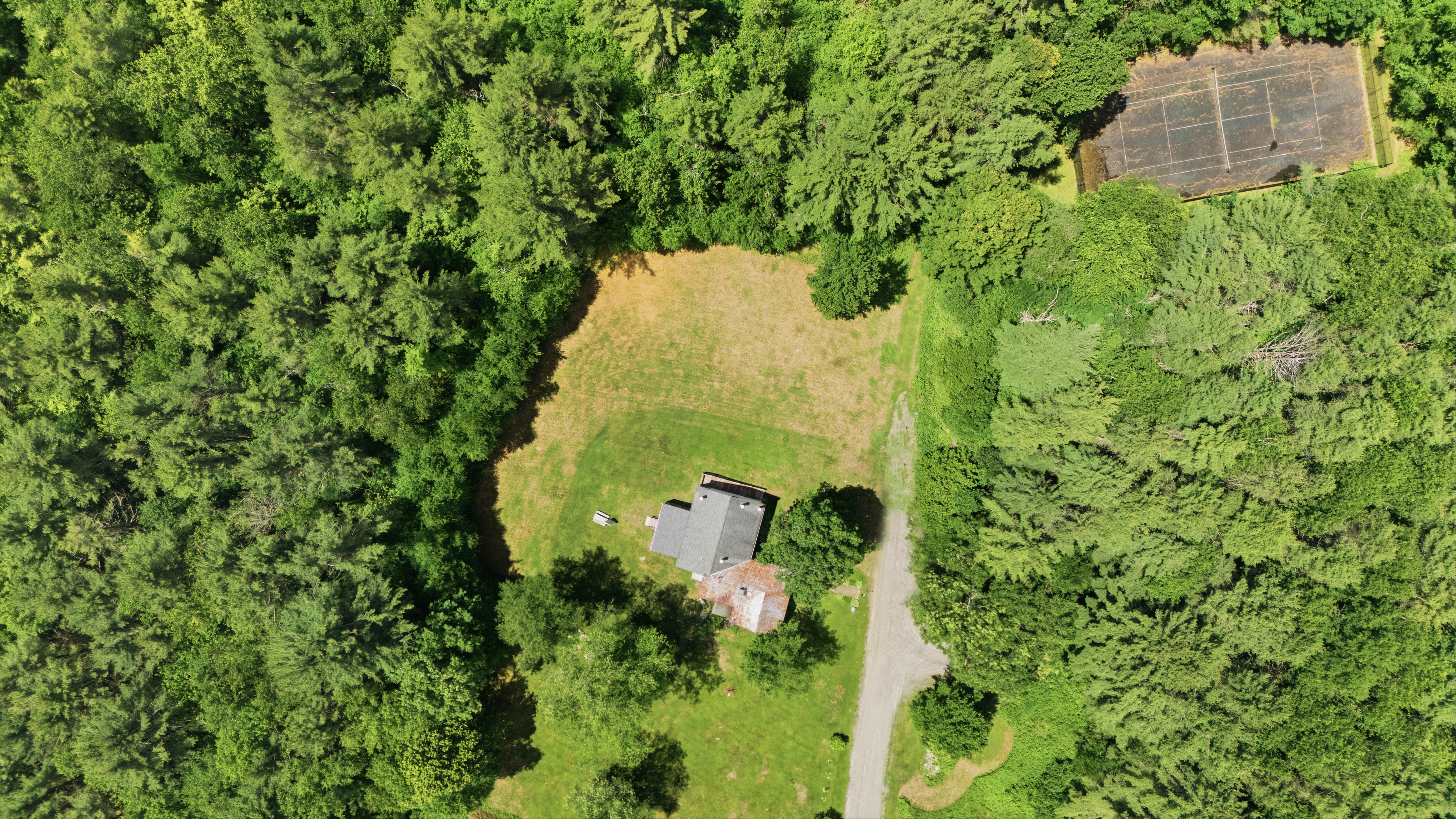  Historic 5 Bed Farmhouse on 60 Acres of Endless Possibility - 物件實景