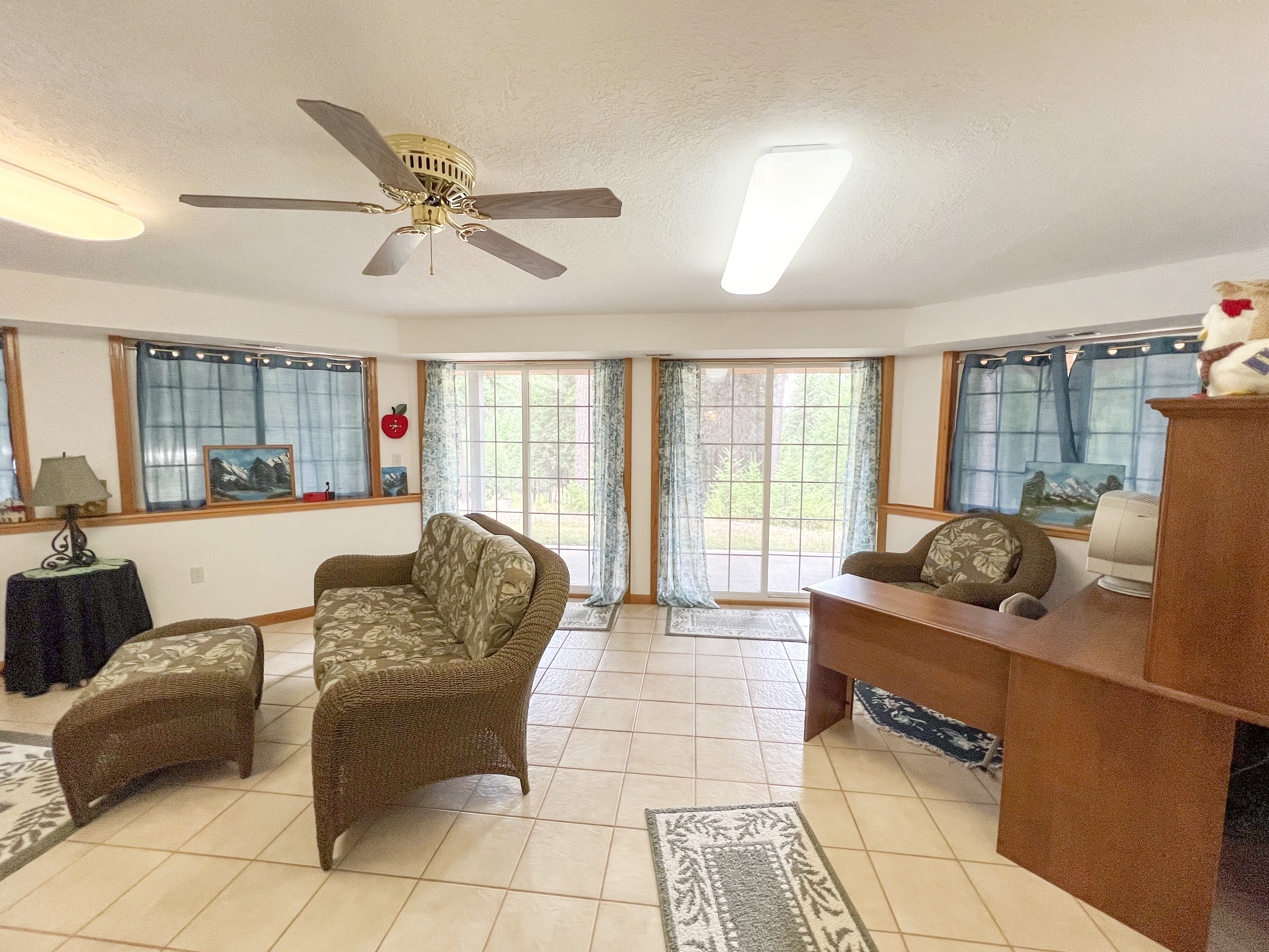 Republic, Washington, 99166, United States, 3 Bedrooms Bedrooms, ,3 BathroomsBathrooms,Residential,For Sale,1976903