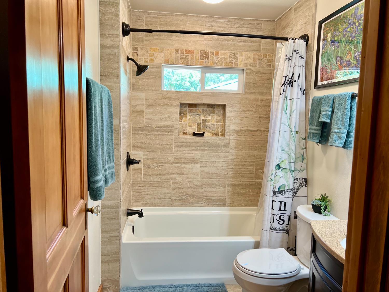 North Fork, California, 93643, United States, 3 Bedrooms Bedrooms, ,2 BathroomsBathrooms,Residential,For Sale,1977049