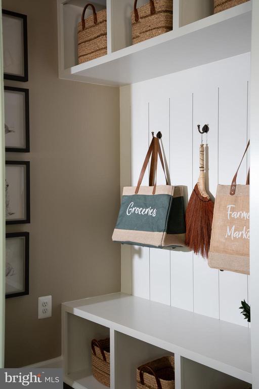 Glen Allen, Virginia, 23060, United States, 3 Bedrooms Bedrooms, ,3 BathroomsBathrooms,Residential,For Sale,1978776