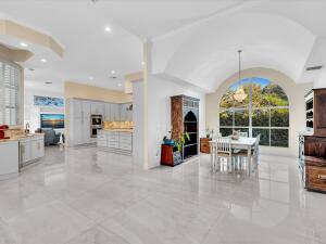 Plantation, Florida, 33325, United States, 5 Bedrooms Bedrooms, ,4 BathroomsBathrooms,Residential,For Sale,2005457