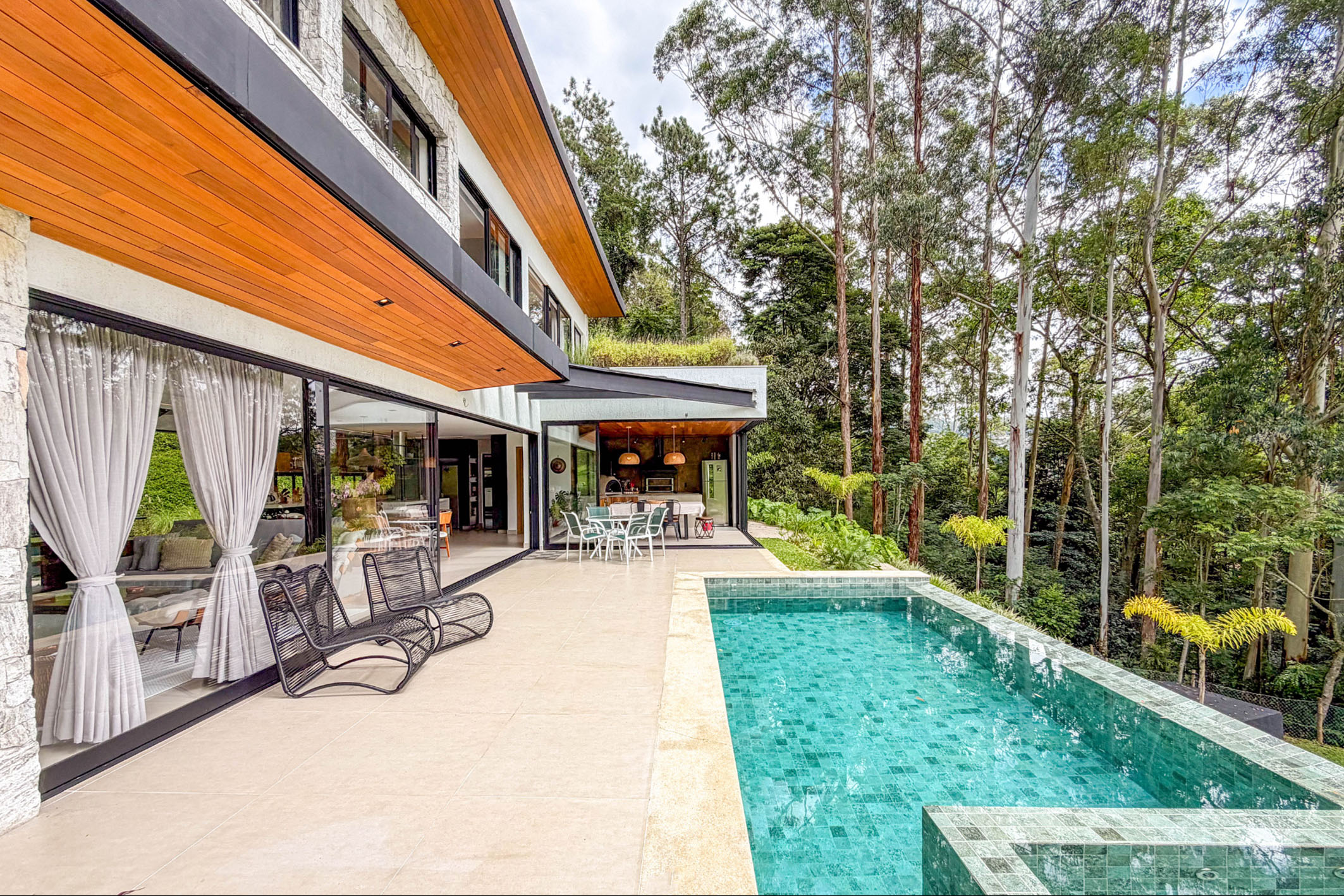  Contemporary residence with four suites in Fazenda Marambaia - 物件實景