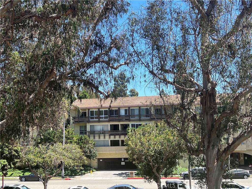 Culver City, California, 90230, United States, 2 Bedrooms Bedrooms, ,1 BathroomBathrooms,Residential,For Sale,1902529