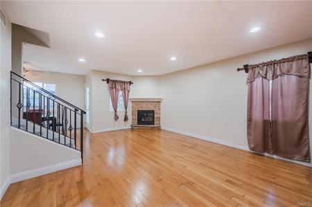 Lawndale, California, 90260, United States, 4 Bedrooms Bedrooms, ,4 BathroomsBathrooms,Residential,For Sale,1982588