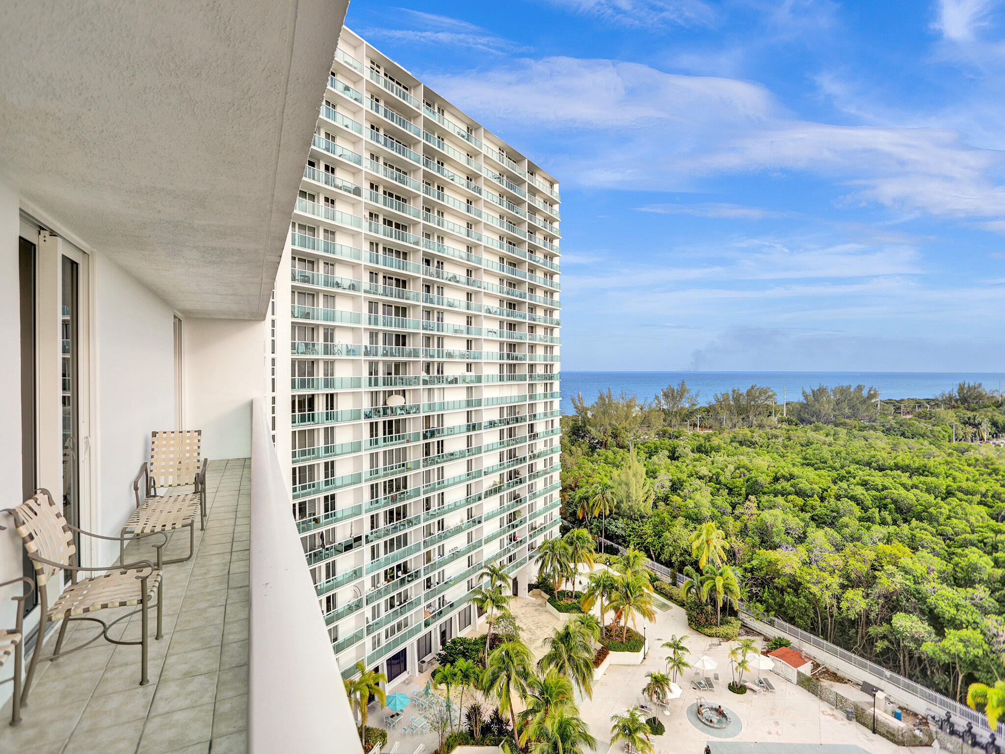 Sunny Isles Beach, Florida, 33160, United States, 1 Bedroom Bedrooms, ,2 BathroomsBathrooms,Residential,For Sale,1804245