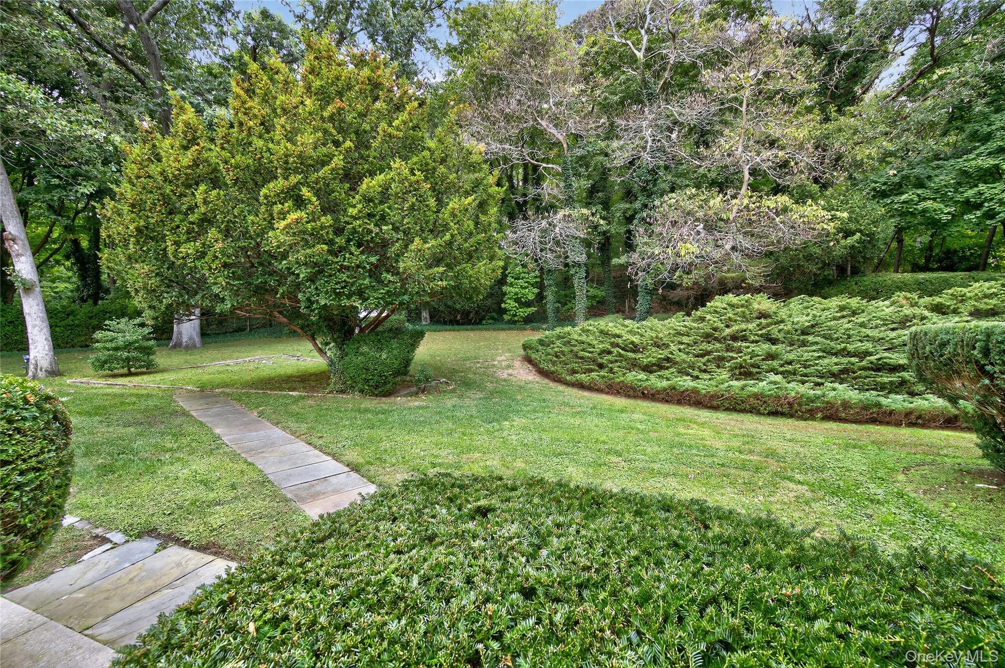  634 Park Avenue, Huntington, NY, 11743 - 物件實景