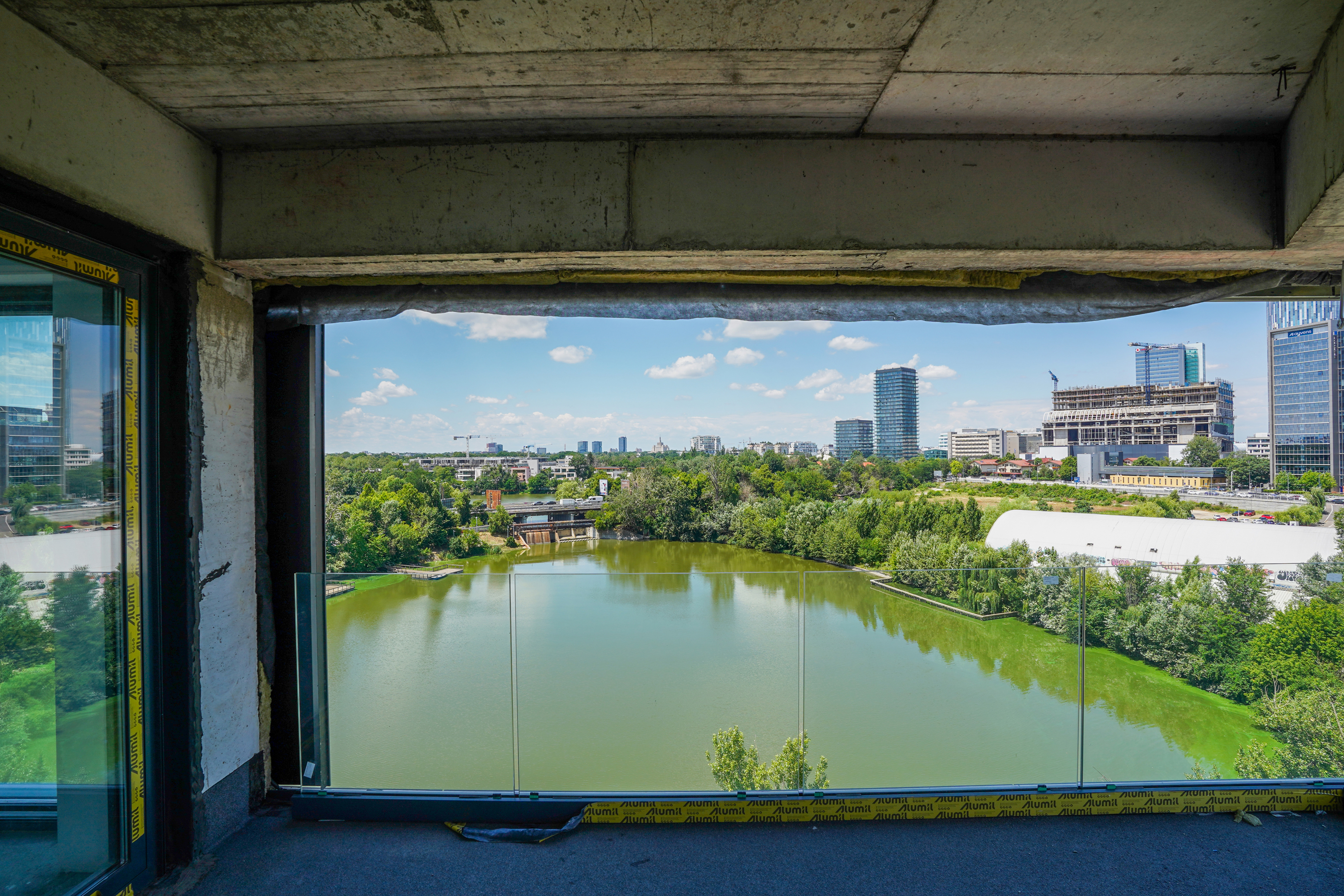  Lakefront Duplex Penthouse with a Panoramic Terrace on Lake Floreasca - 物件實景