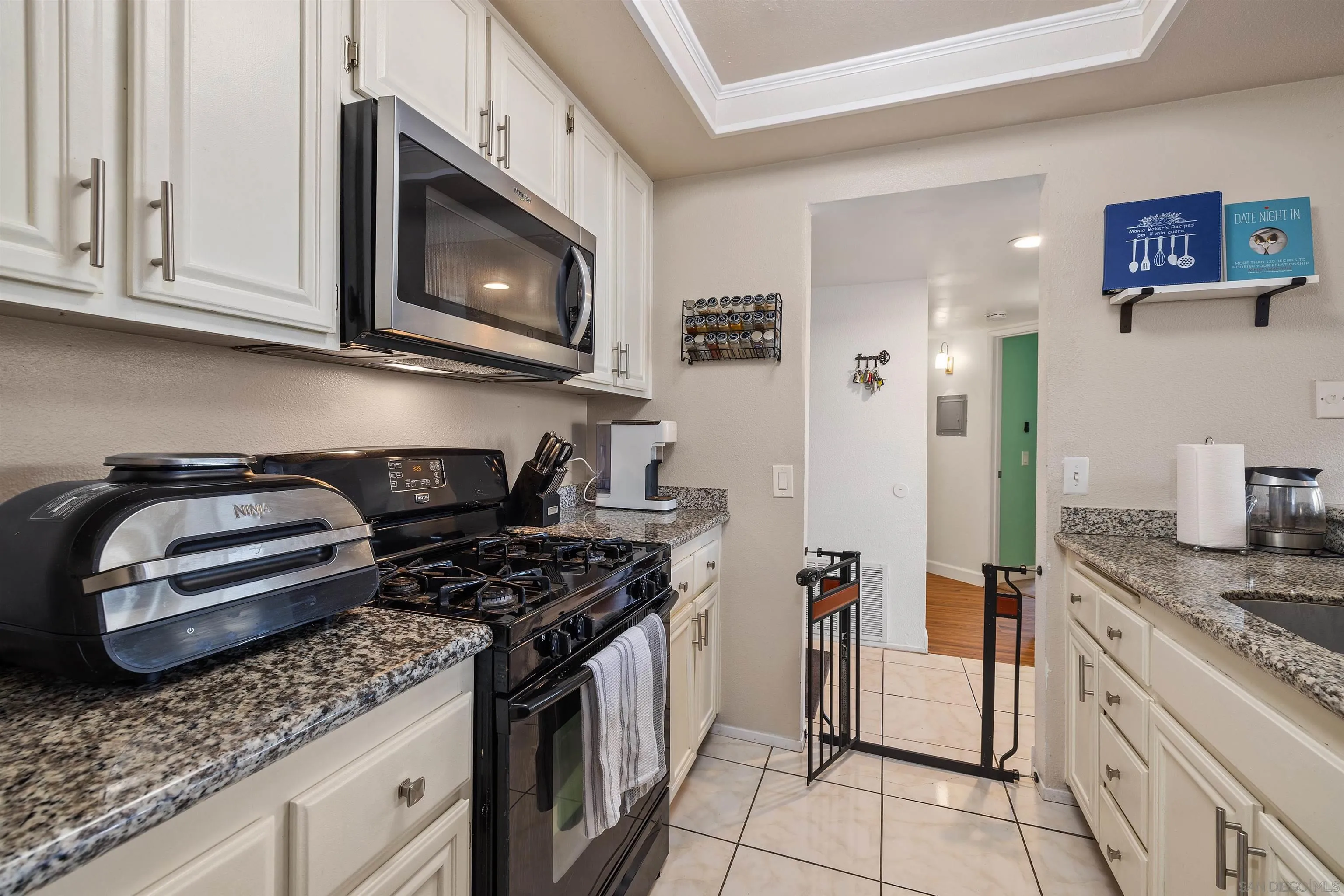 Spring Valley, California, 91978, United States, 2 Bedrooms Bedrooms, ,2 BathroomsBathrooms,Residential,For Sale,1939286