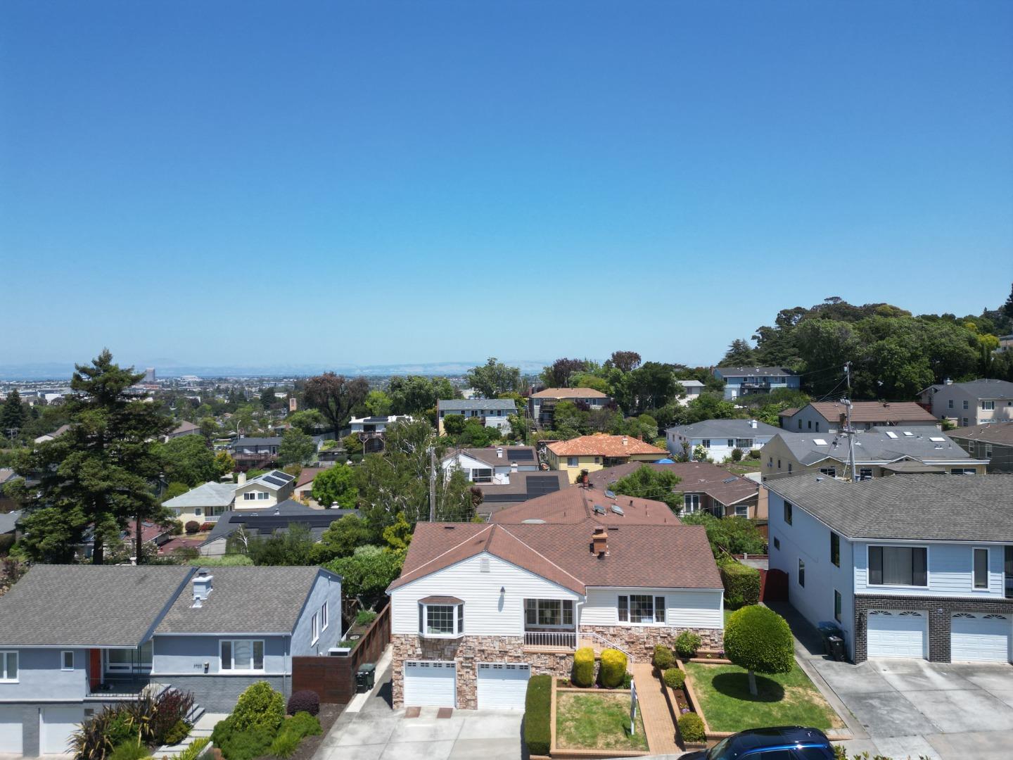 San Mateo, California, 94403, United States, 4 Bedrooms Bedrooms, ,3 BathroomsBathrooms,Residential,For Sale,1848740