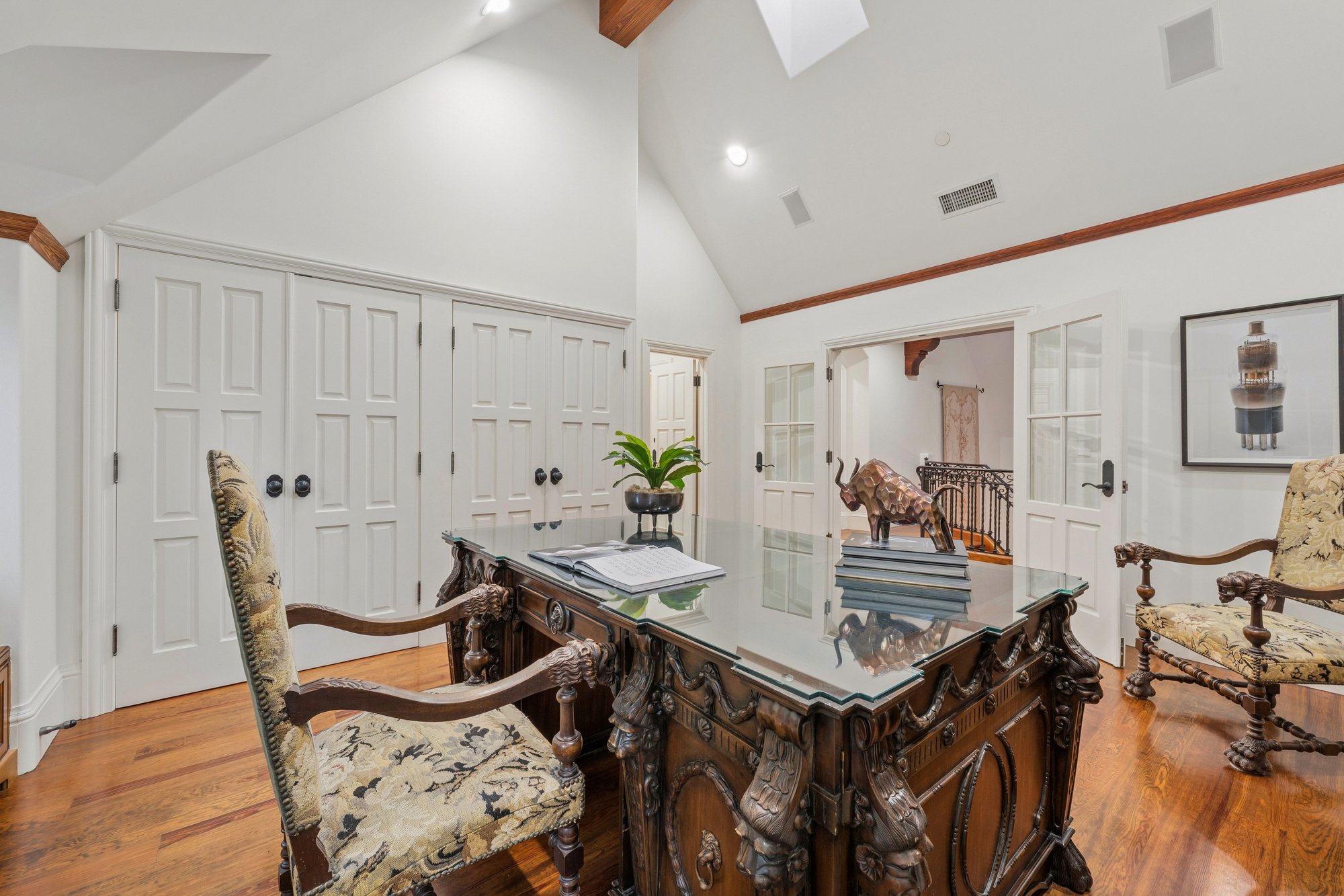  Timeless Elegance in Lower Hillsborough - 物件實景