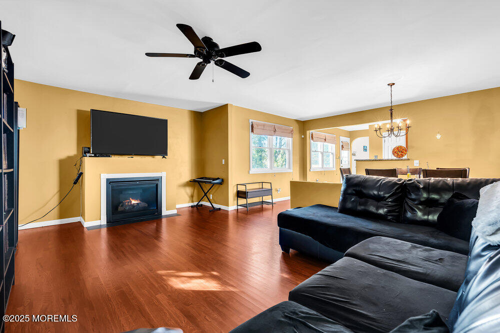 Tinton Falls, New Jersey, 07712, United States, 3 Bedrooms Bedrooms, ,2 BathroomsBathrooms,Residential,For Sale,1987767