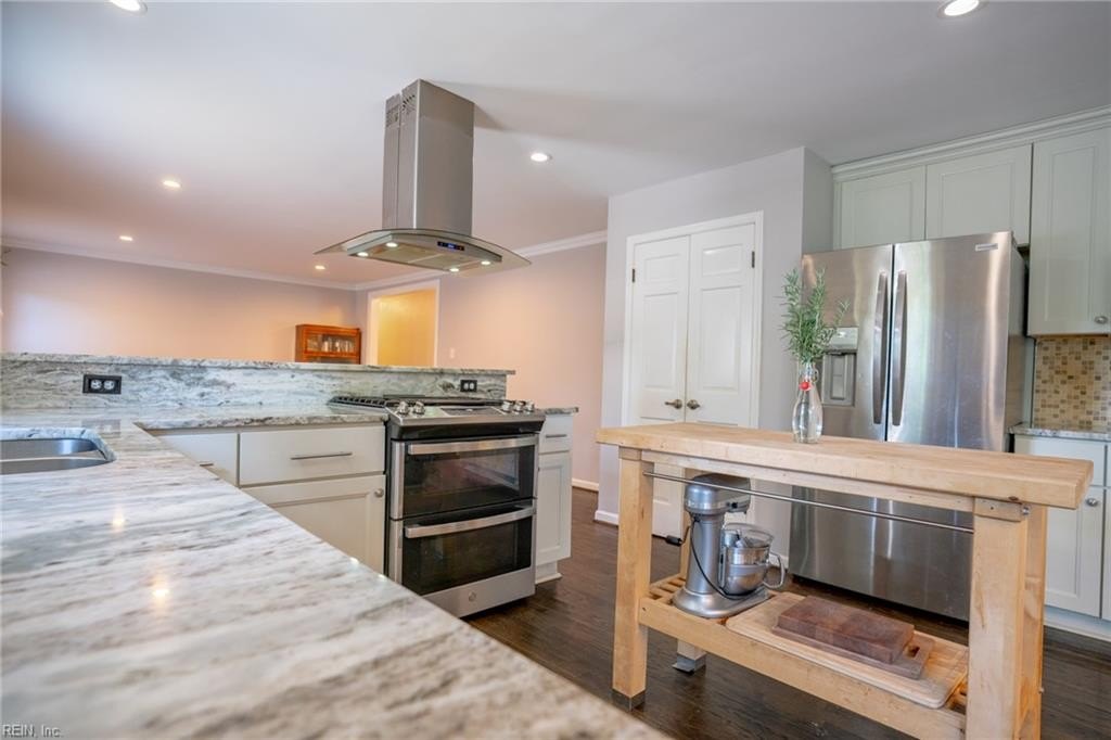 Virginia Beach, Virginia, 23464, United States, 5 Bedrooms Bedrooms, ,4 BathroomsBathrooms,Residential,For Sale,1945000
