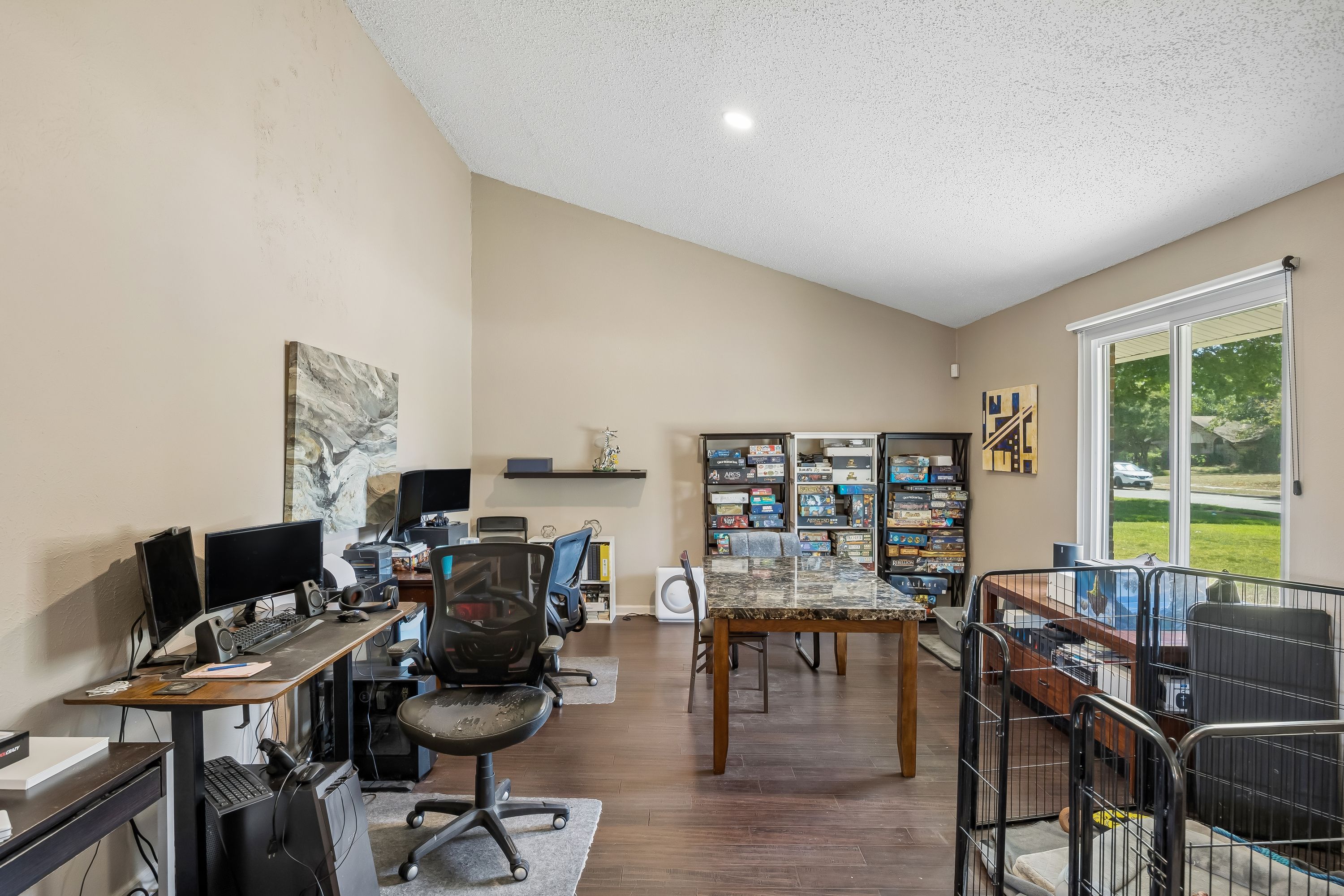  Thoughtfully Renewed Single-Story Living Near Berkner Park - 物件實景