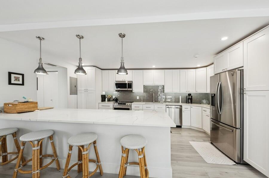 Delray Beach, Florida, 33483, United States, 2 Bedrooms Bedrooms, ,2 BathroomsBathrooms,Residential,For Sale,1731668