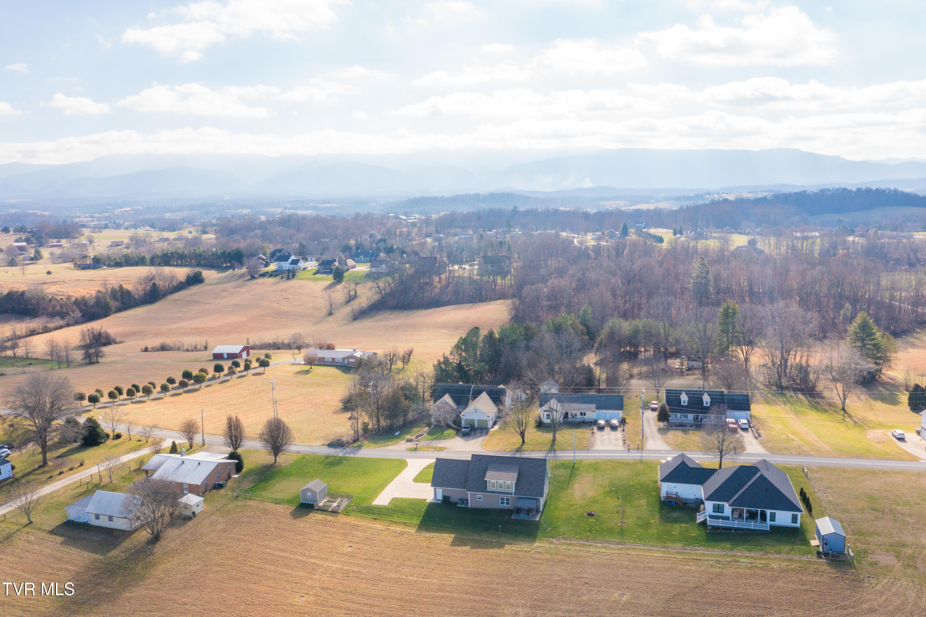 Greeneville, Tennessee, 37745, United States, 4 Bedrooms Bedrooms, ,3 BathroomsBathrooms,Residential,For Sale,2005652