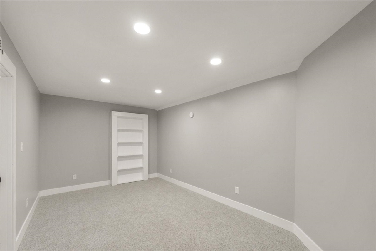 Smiths Grove, Kentucky, 42171, United States, 4 Bedrooms Bedrooms, ,3 BathroomsBathrooms,Residential,For Sale,1901805