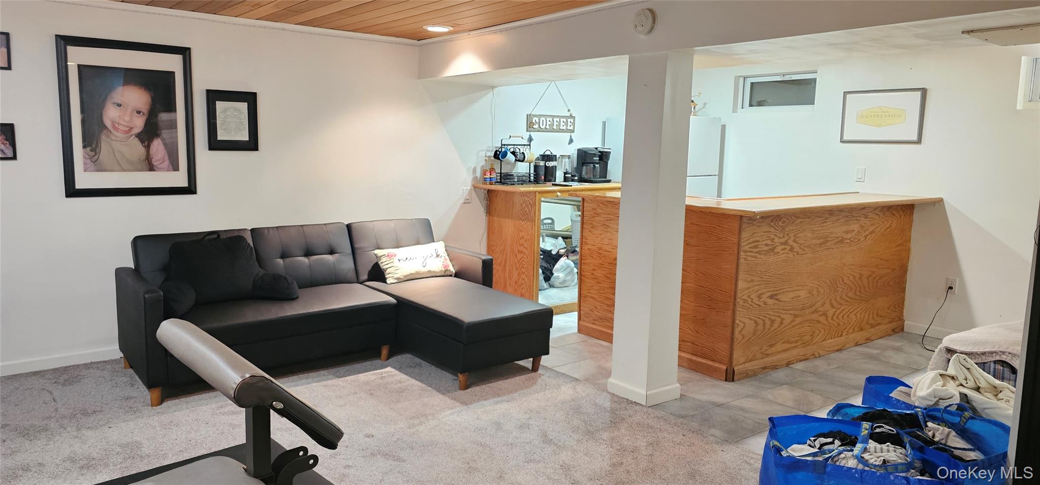 Commack, New York, 11725, United States, 3 Bedrooms Bedrooms, ,2 BathroomsBathrooms,Residential,For Sale,1988061