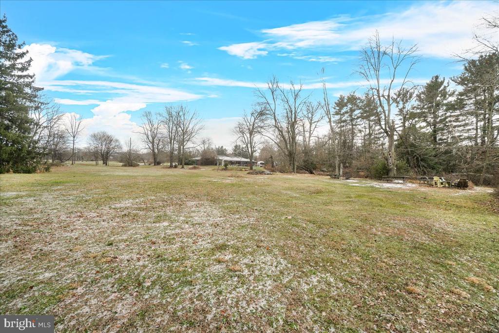 Fayetteville, Pennsylvania, 17222, United States, 3 Bedrooms Bedrooms, ,2 BathroomsBathrooms,Residential,For Sale,1928421