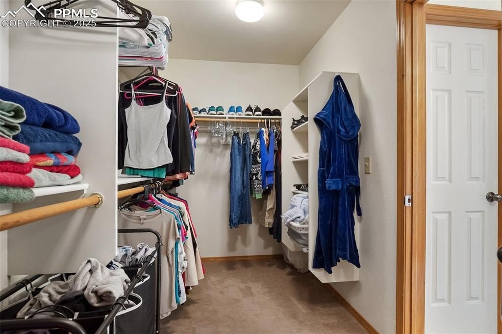 Colorado Springs, Colorado, 80951, United States, 5 Bedrooms Bedrooms, ,4 BathroomsBathrooms,Residential,For Sale,1882285