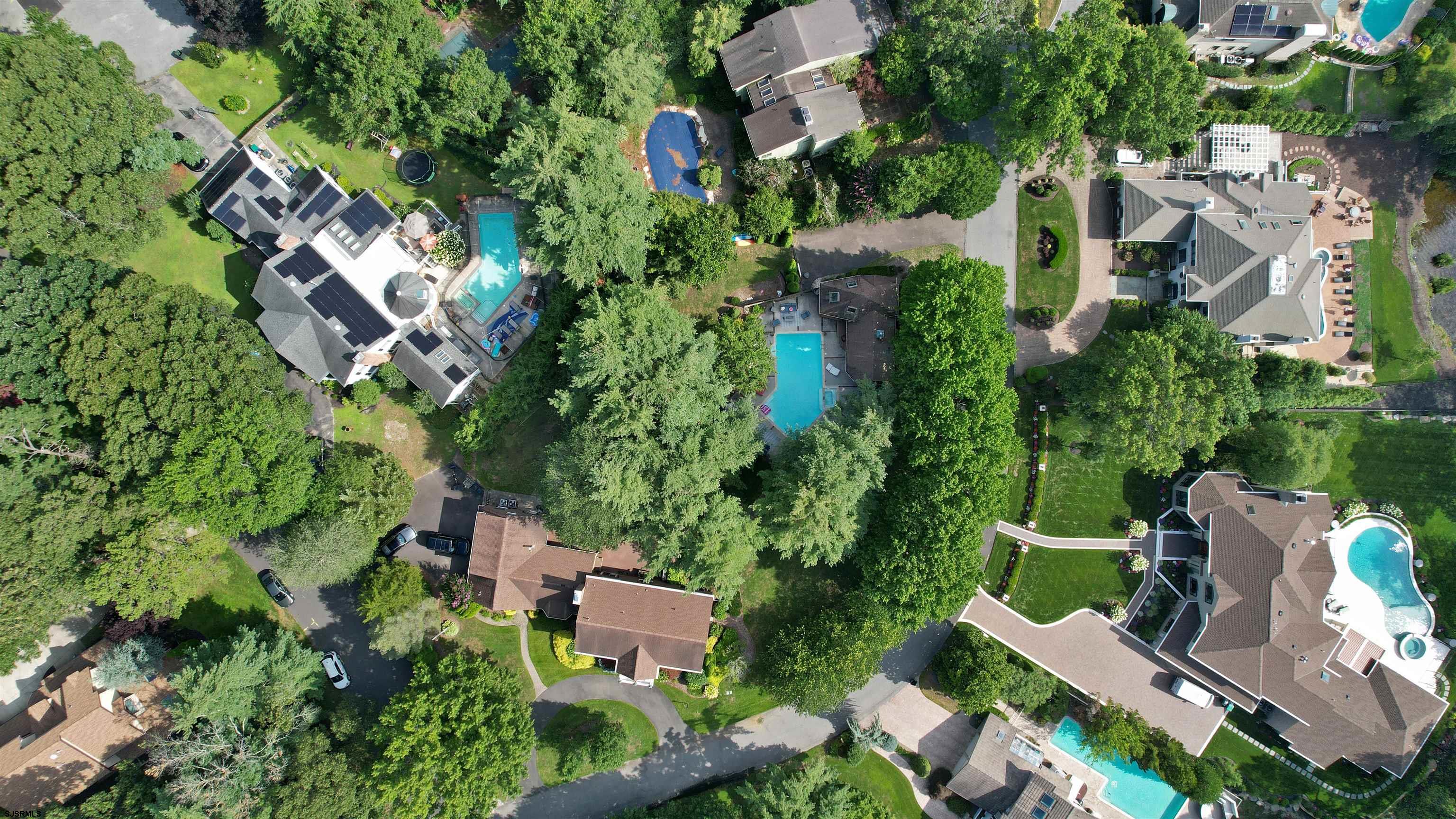 Linwood, New Jersey, 08221, United States, 6 Bedrooms Bedrooms, ,5 BathroomsBathrooms,Residential,For Sale,1975811