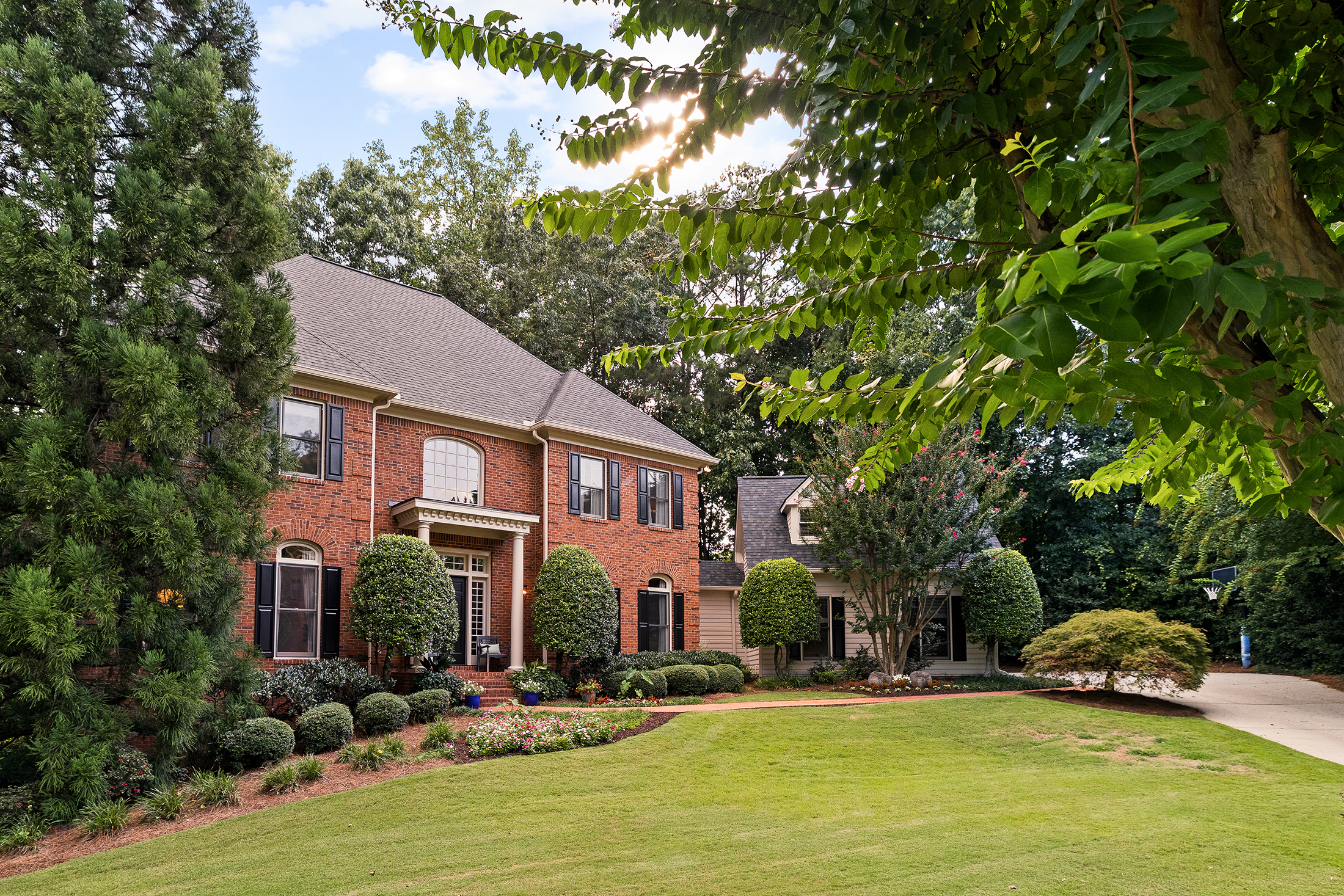  Refined Living on a Quiet Cul-de-sac in Chastain Park - 物件實景