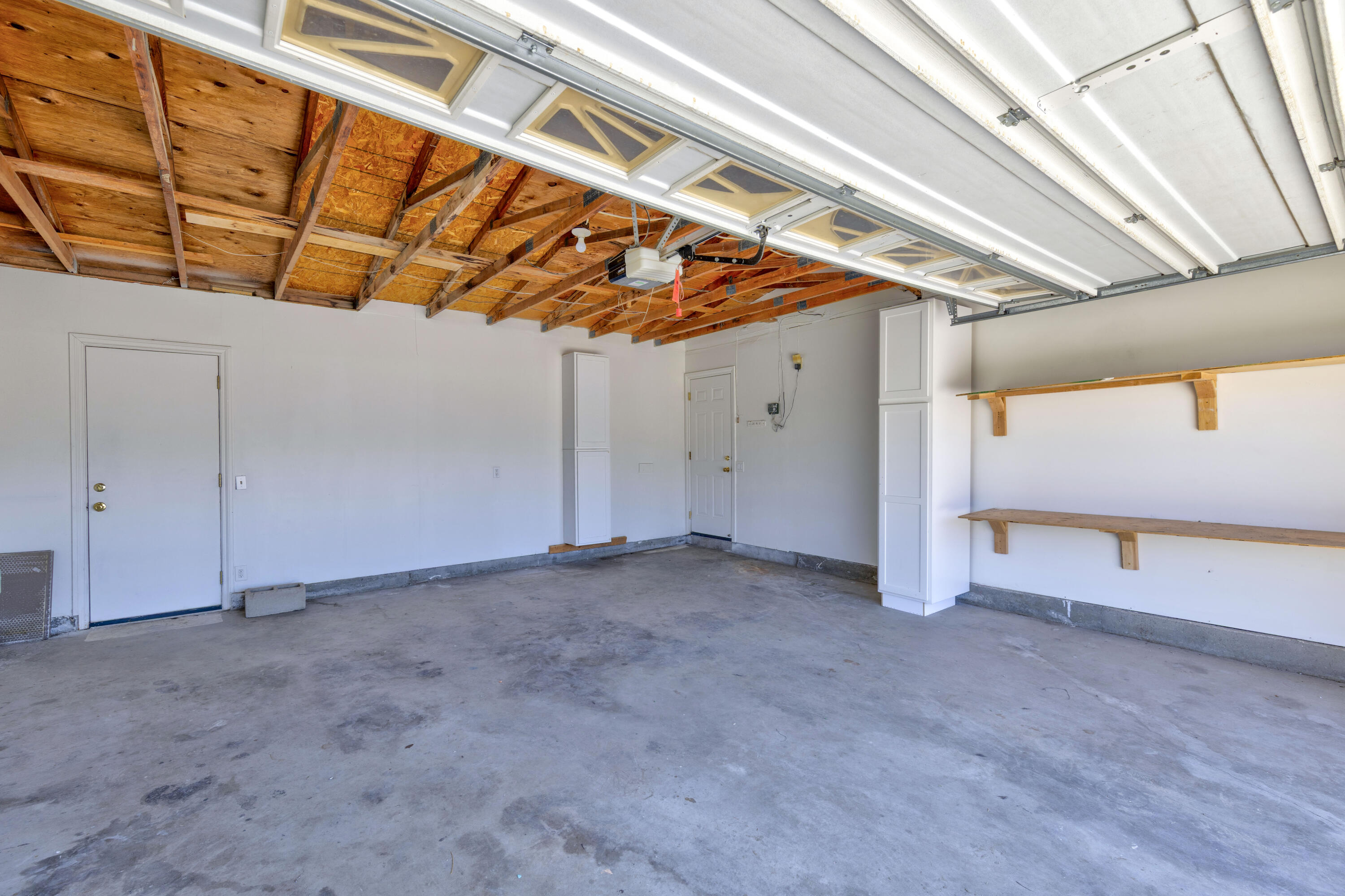 Palm Desert, California, 92260, United States, 3 Bedrooms Bedrooms, ,2 BathroomsBathrooms,Residential,For Sale,1906688