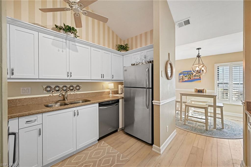Naples, Florida, 34102, United States, 3 Bedrooms Bedrooms, ,2 BathroomsBathrooms,Residential,For Sale,1940442