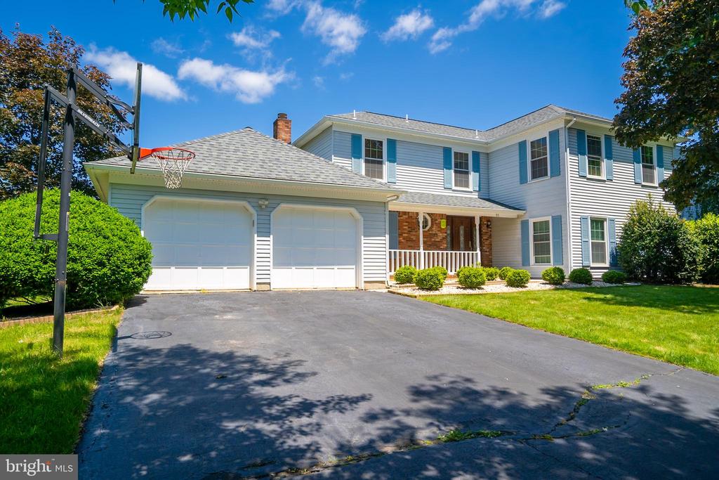 Princeton Junction, New Jersey, 08550, United States, 4 Bedrooms Bedrooms, ,3 BathroomsBathrooms,Residential,For Sale,1943905