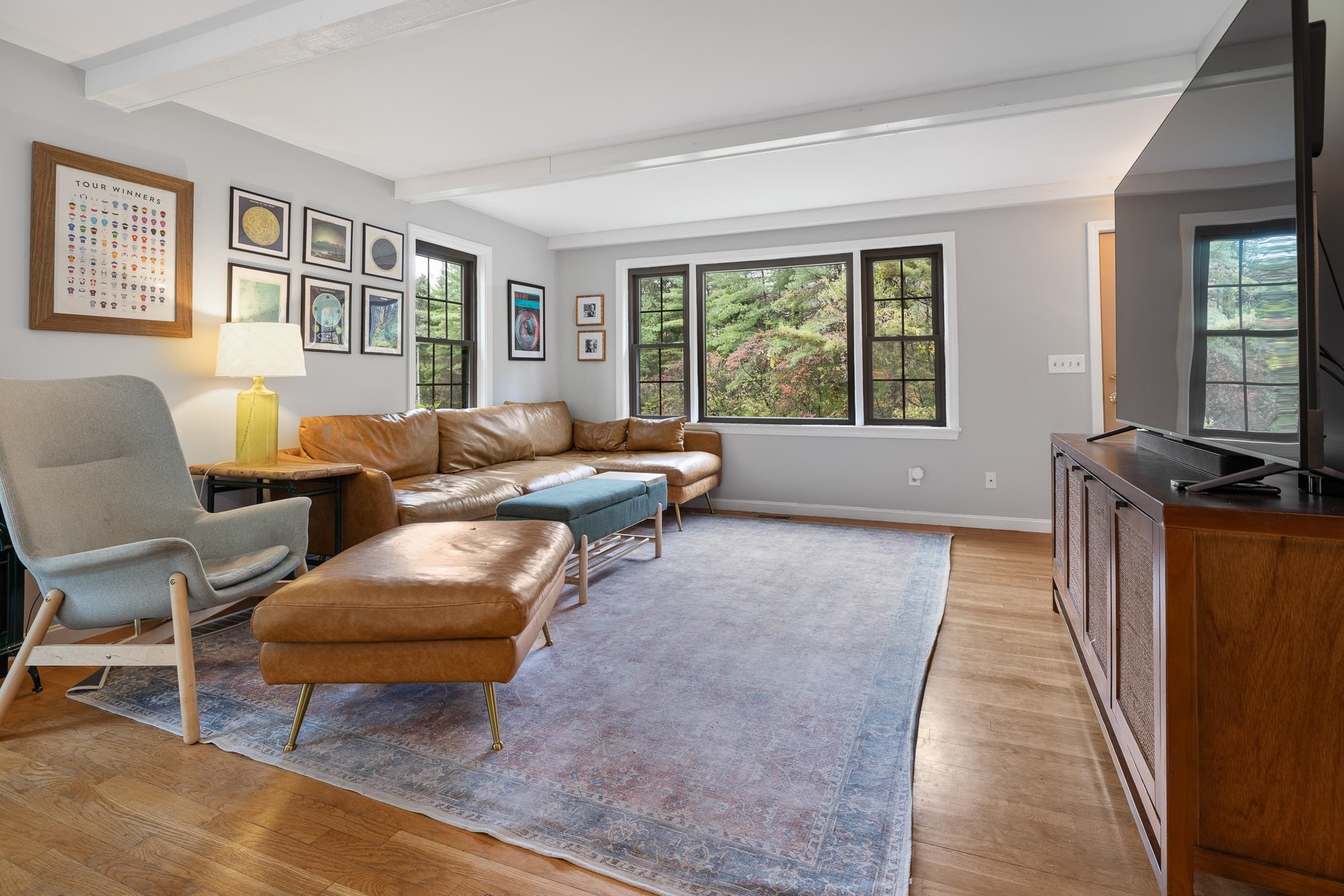 Norwich, Vermont, 05055, United States, 3 Bedrooms Bedrooms, ,2 BathroomsBathrooms,Residential,For Sale,1993017