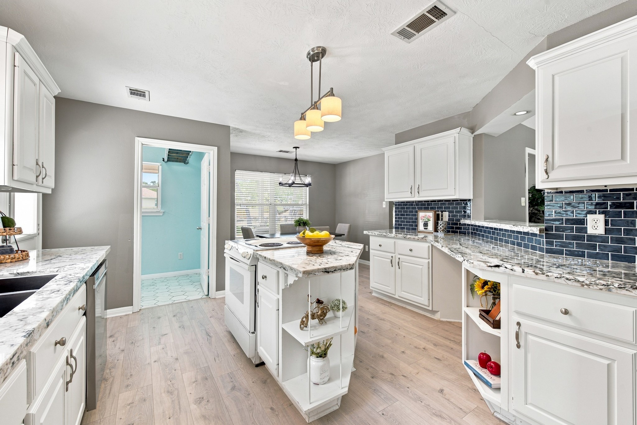 6826 Bendwood, College Station, TX 77845 - 物件實景