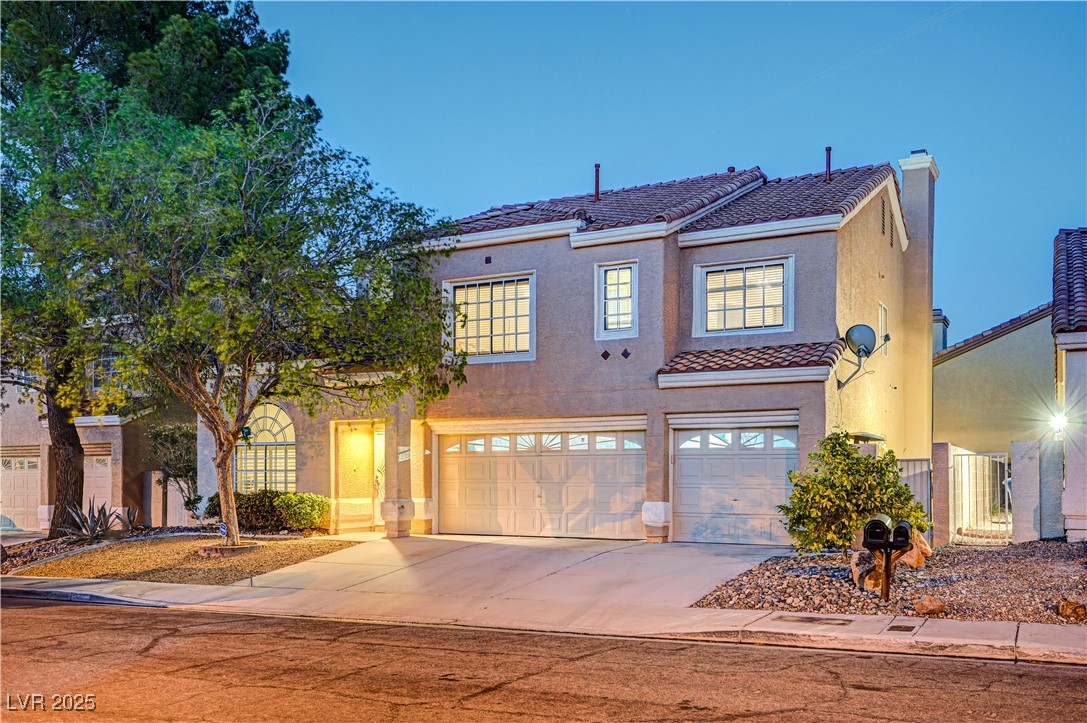 Las Vegas, Nevada, 89134, United States, 4 Bedrooms Bedrooms, ,3 BathroomsBathrooms,Residential,For Sale,1998518