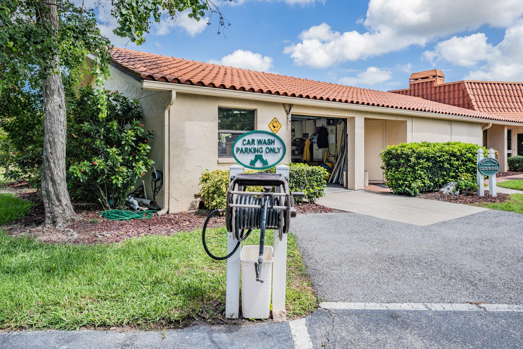 Tarpon Springs, Florida, 34689, United States, 4 Bedrooms Bedrooms, ,4 BathroomsBathrooms,Residential,For Sale,1863560