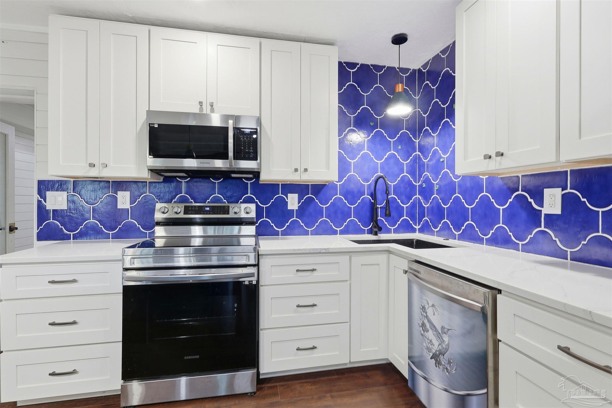 Milton, Florida, 32583, United States, 3 Bedrooms Bedrooms, ,4 BathroomsBathrooms,Residential,For Sale,1991354