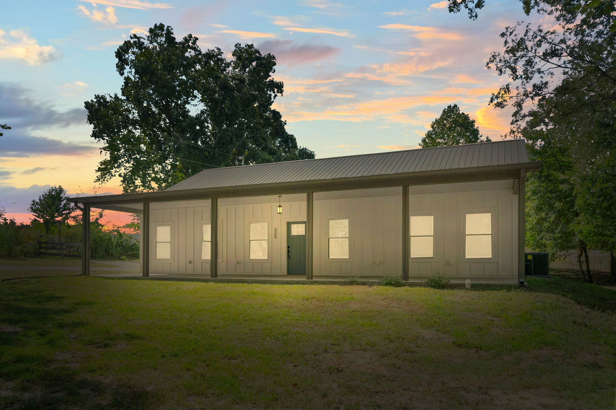 Cedar Hill, Tennessee, 37032, United States, 3 Bedrooms Bedrooms, ,2 BathroomsBathrooms,Residential,For Sale,1981088