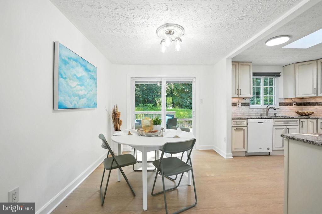 Woodbridge, Virginia, 22191, United States, 3 Bedrooms Bedrooms, ,3 BathroomsBathrooms,Residential,For Sale,1908245
