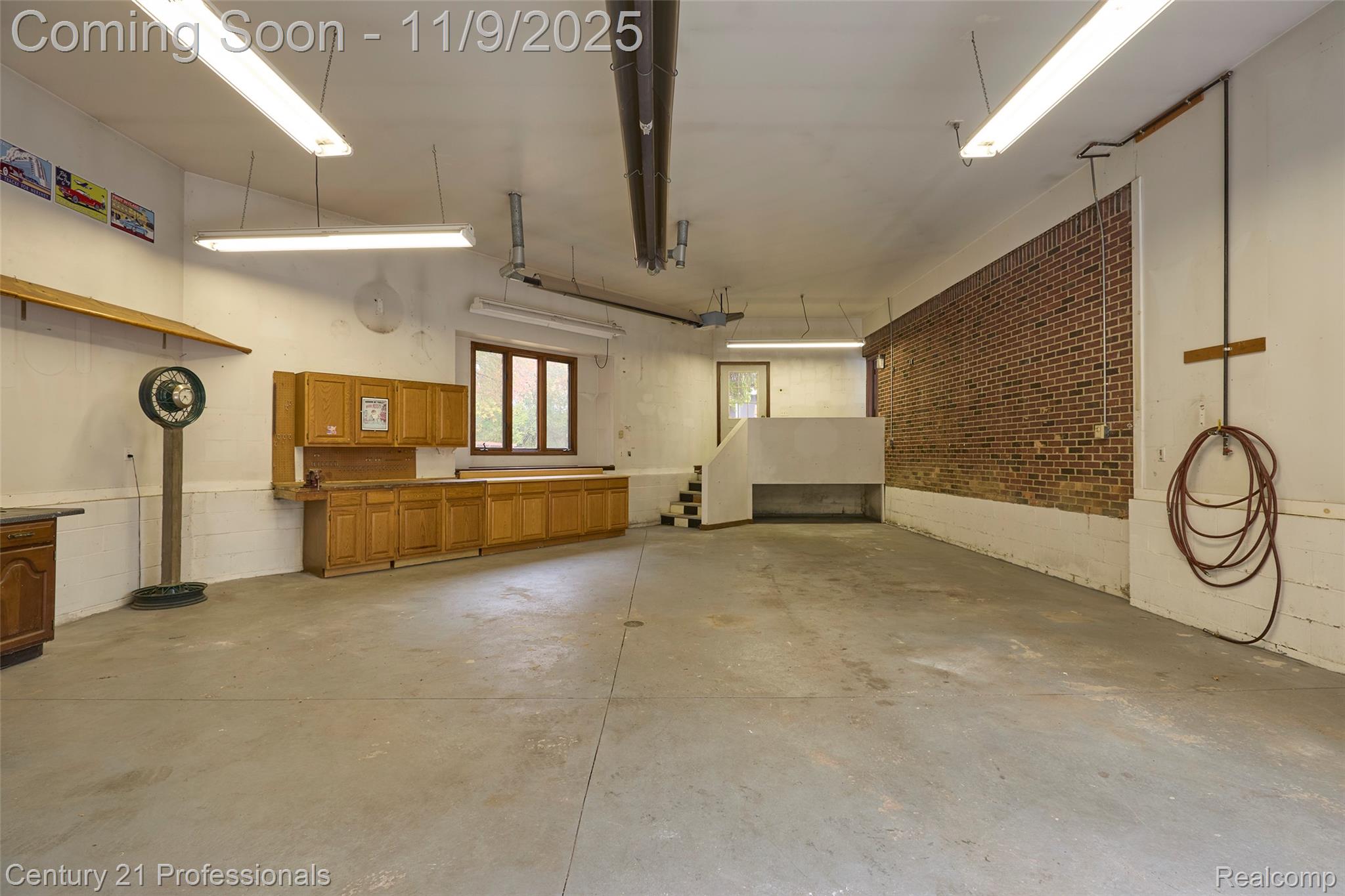 Rochester, Michigan, 48306, United States, 5 Bedrooms Bedrooms, ,6 BathroomsBathrooms,Residential,For Sale,1987117