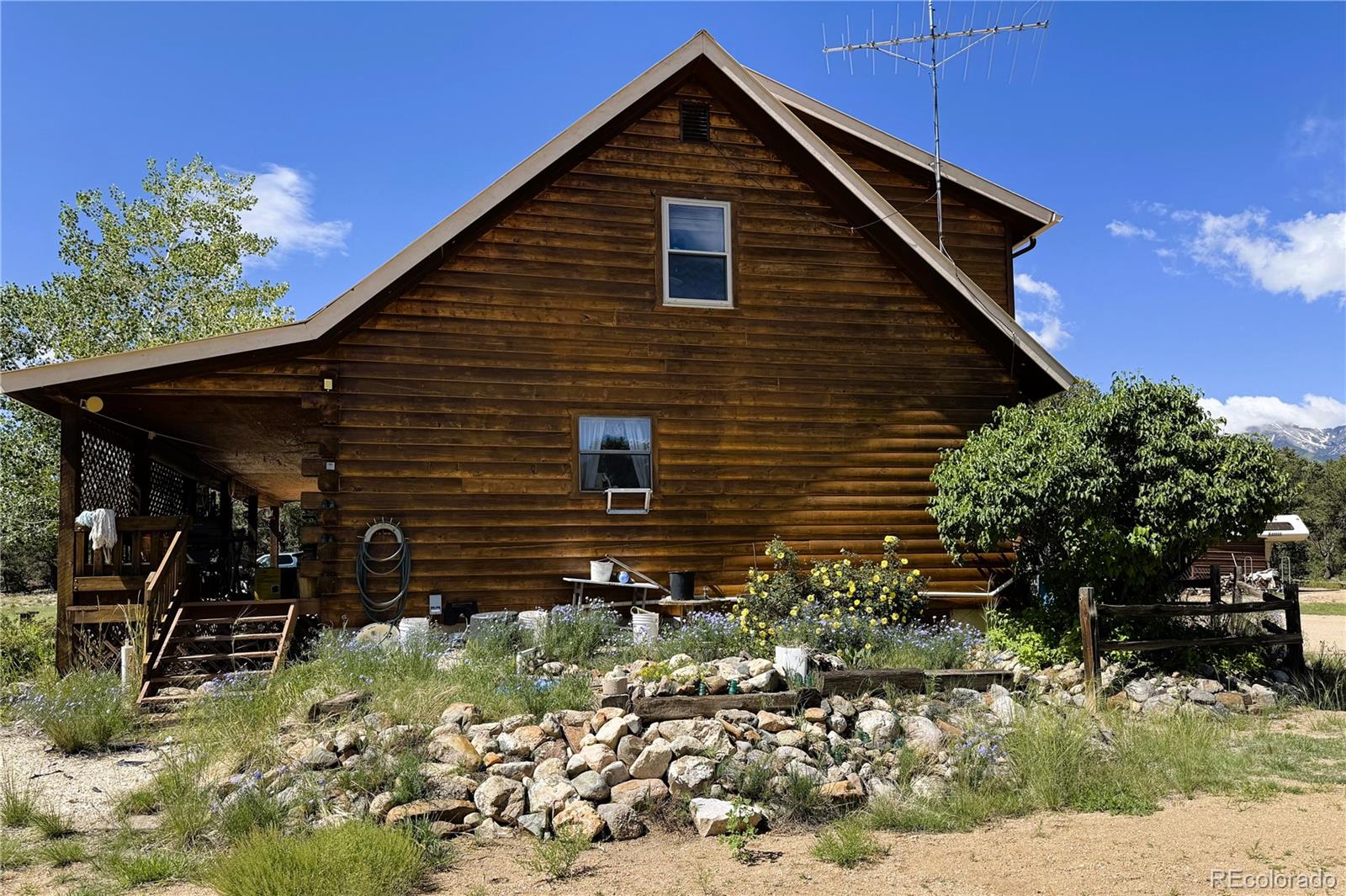Howard, Colorado, 81223, United States, 2 Bedrooms Bedrooms, ,1 BathroomBathrooms,Residential,For Sale,1869246