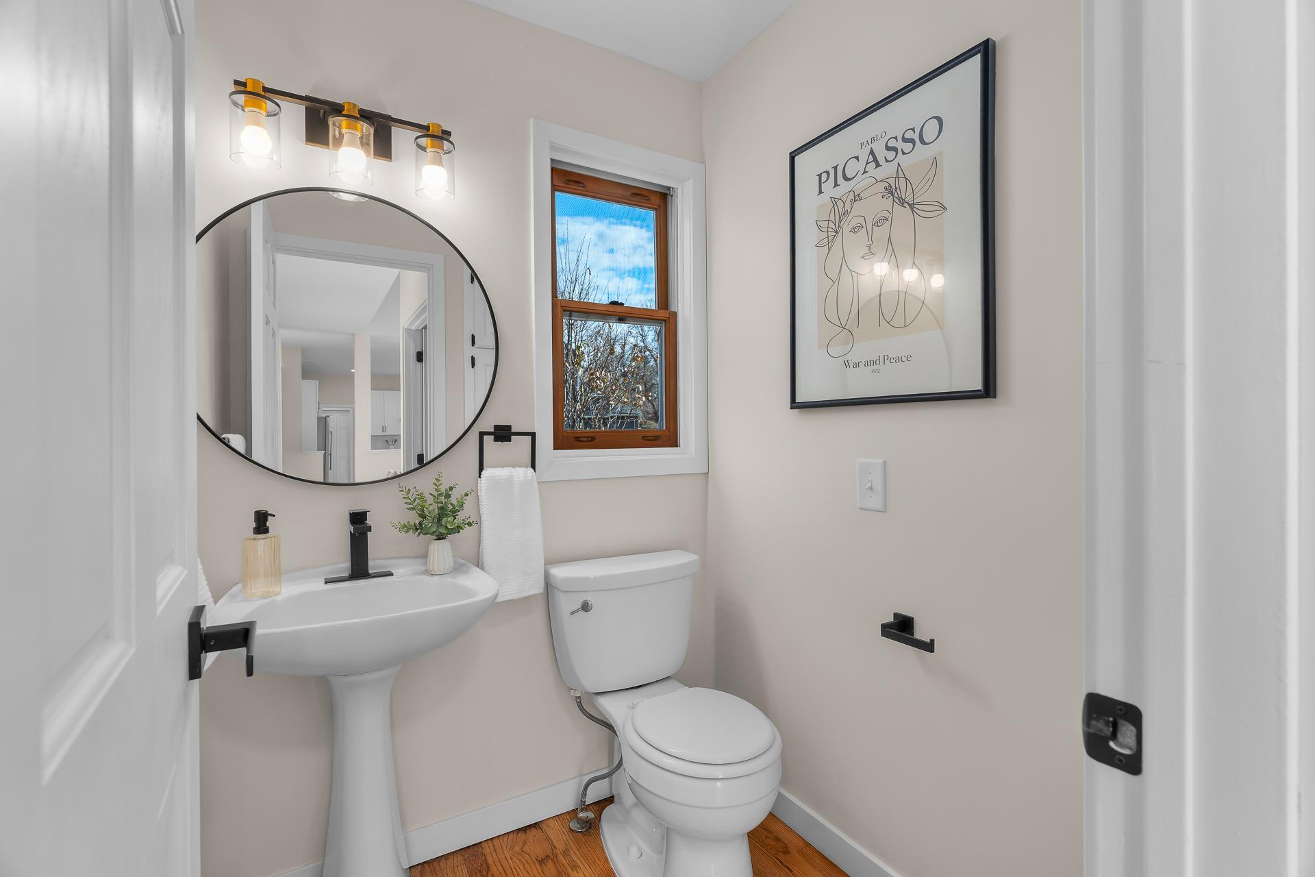 Eden Prairie, Minnesota, 55347, United States, 4 Bedrooms Bedrooms, ,4 BathroomsBathrooms,Residential,For Sale,1993292