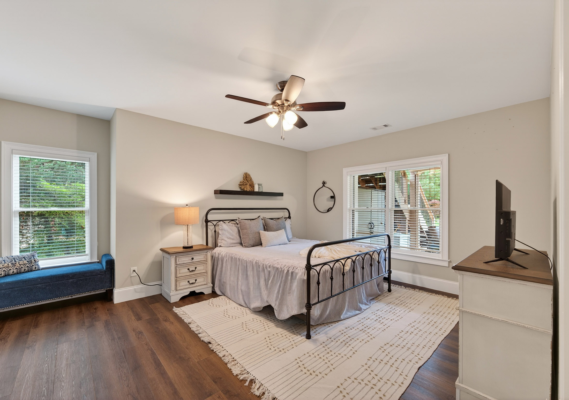  Nestled on a Quiet Cul-De-Sac Lot and Backing Directly to Birmingham Park - 物件實景