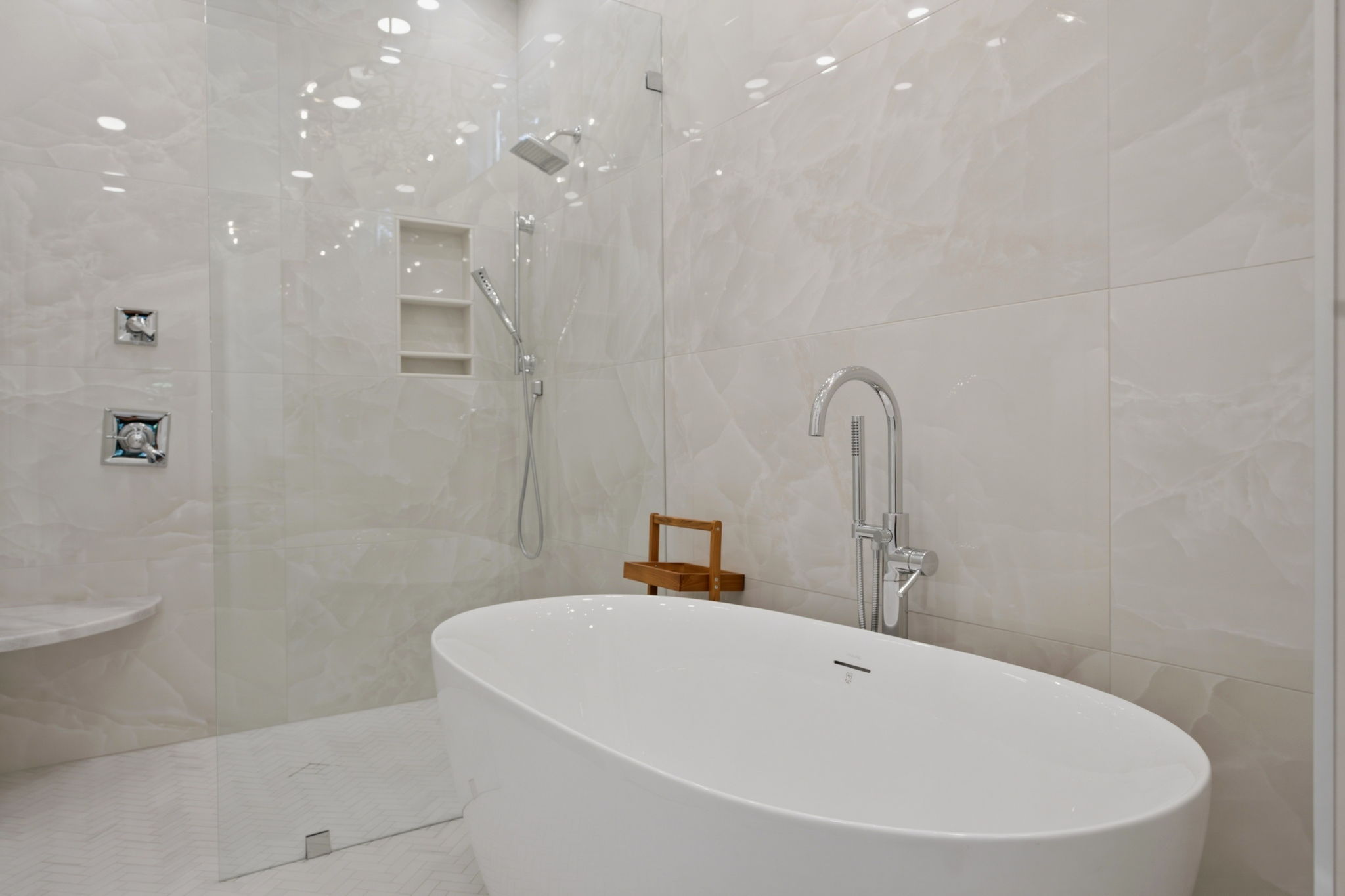  5403 Indian Woods Drive, Louisville, KY 40207 - 物件實景